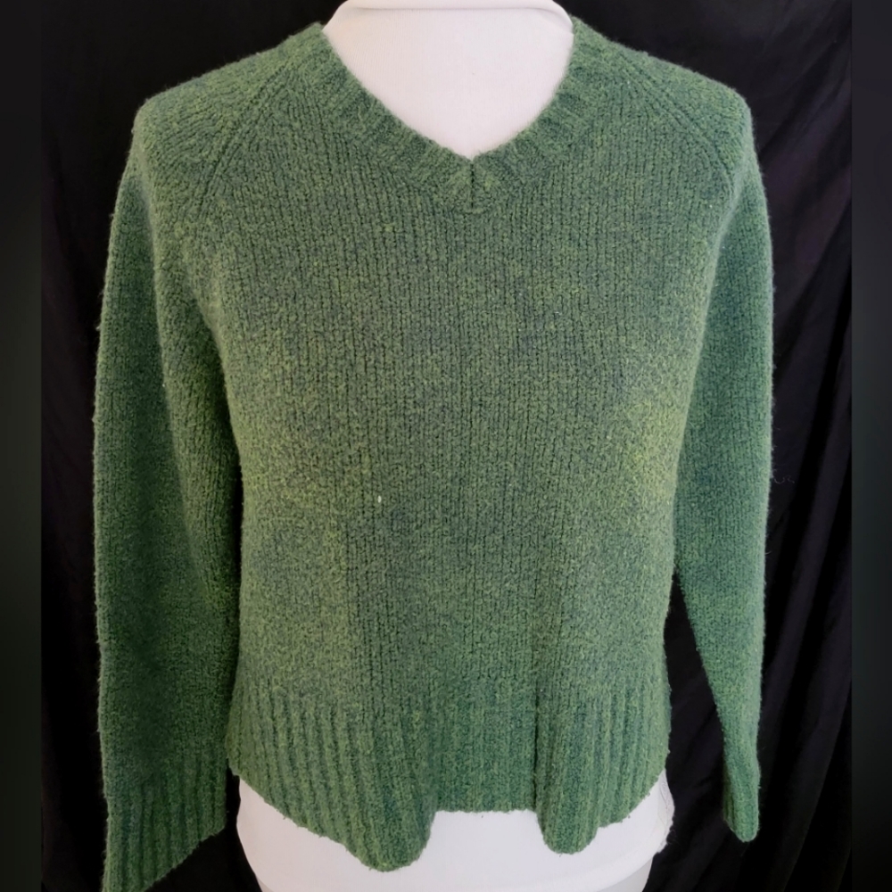V-neck Sweater size:medium color:blue/green